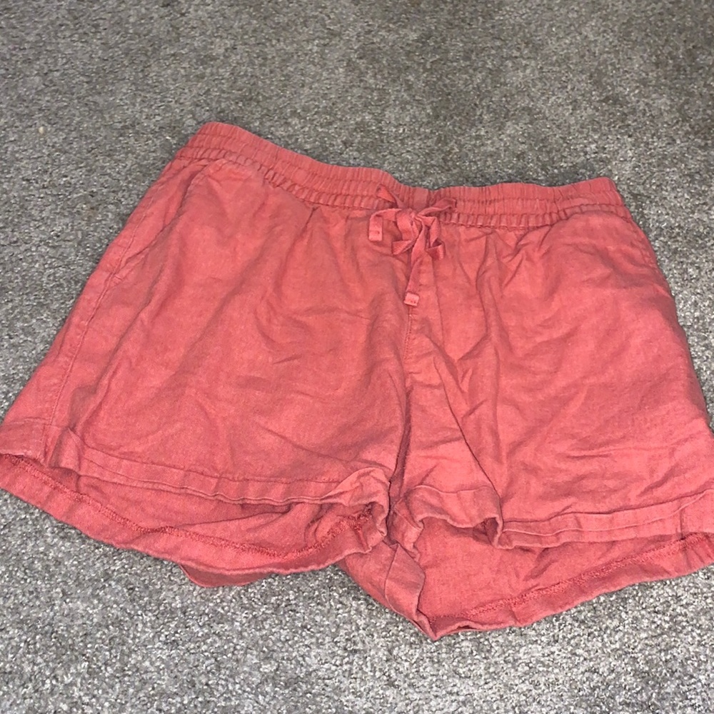 Comfy pink linen shorts